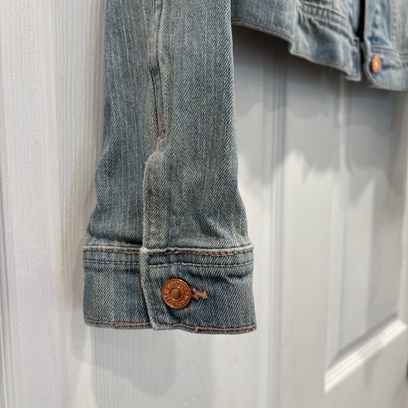 Levi’s Cropped Faded Denim Jacket L - Picture 5 of 11
